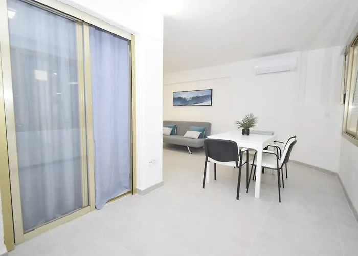 Mariscal 4 - Arena *